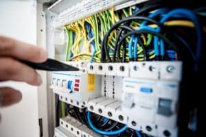 Elektroinstalační a elektromontážní práce 1 electric 1080584 1920